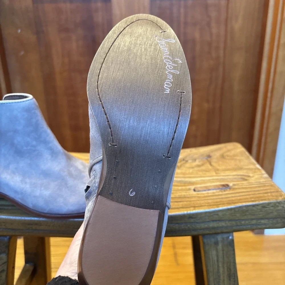 NIB Sam Edelman 6 Suede Tan petty ankle bootie side zip low stacked heel